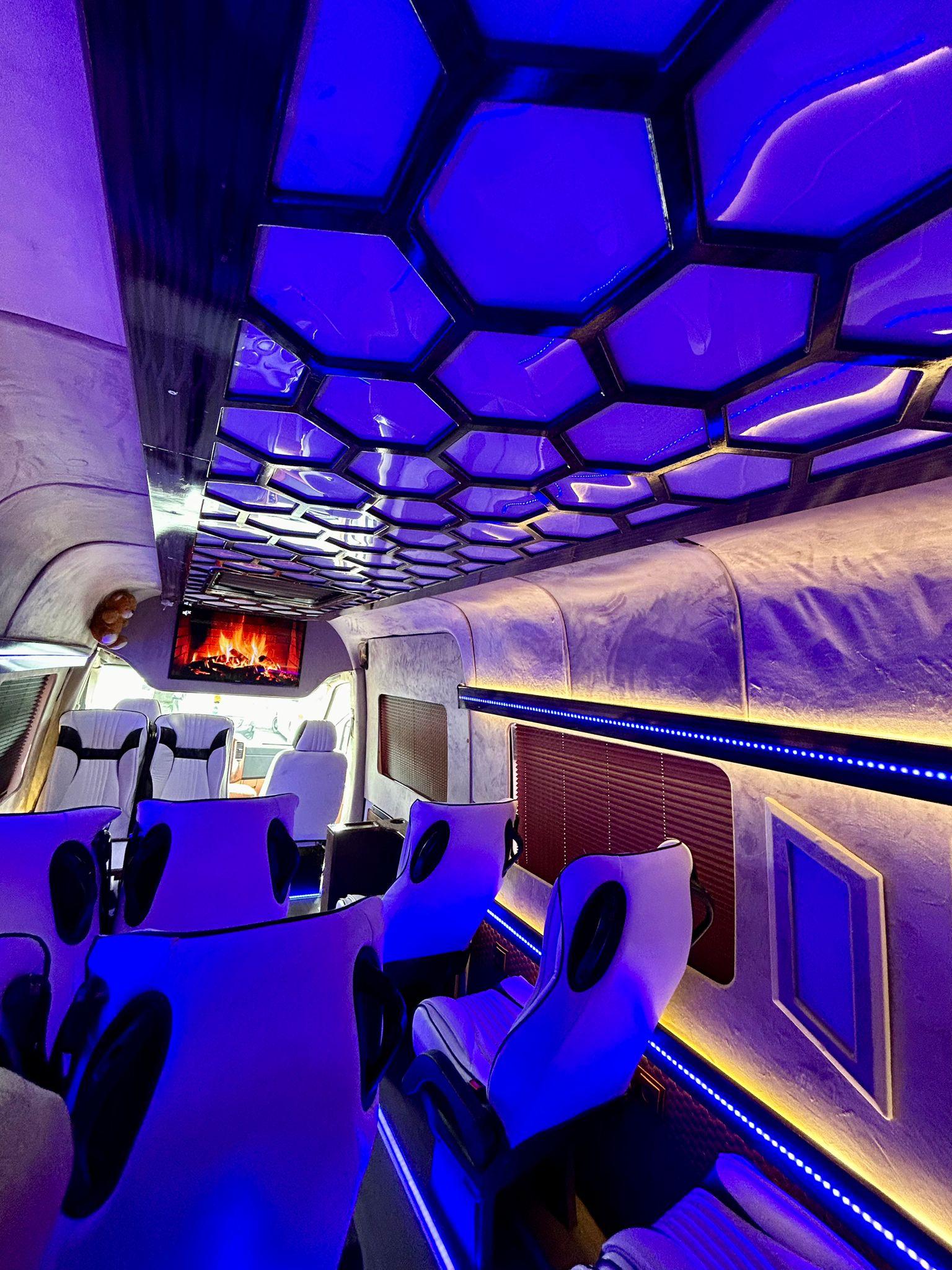 Мерседес Спринтер Luxury (15 мест)